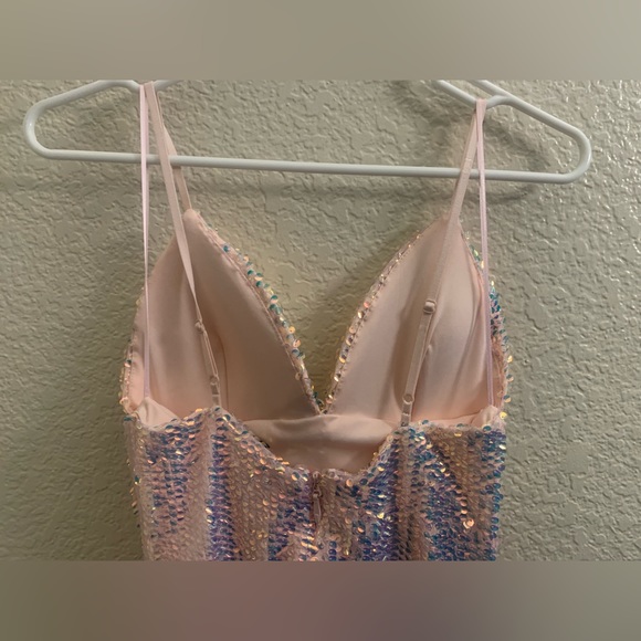 Sequin blush mini dress - Picture 4 of 5